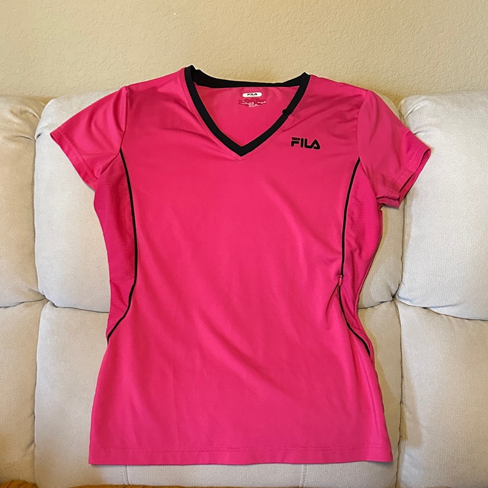 Fila Women's Hot Pink V-Neck Sports Tee Size M EUC